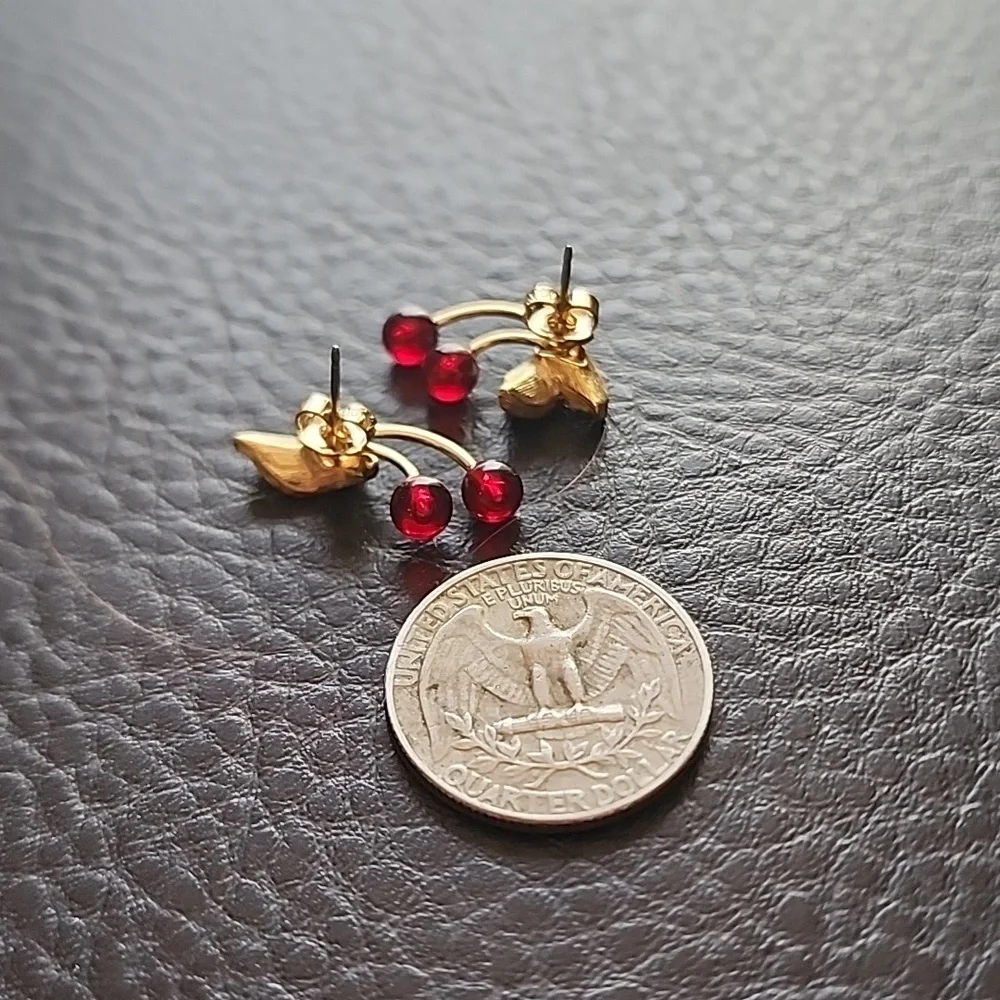 VTG earrings - Picture 7 of 7